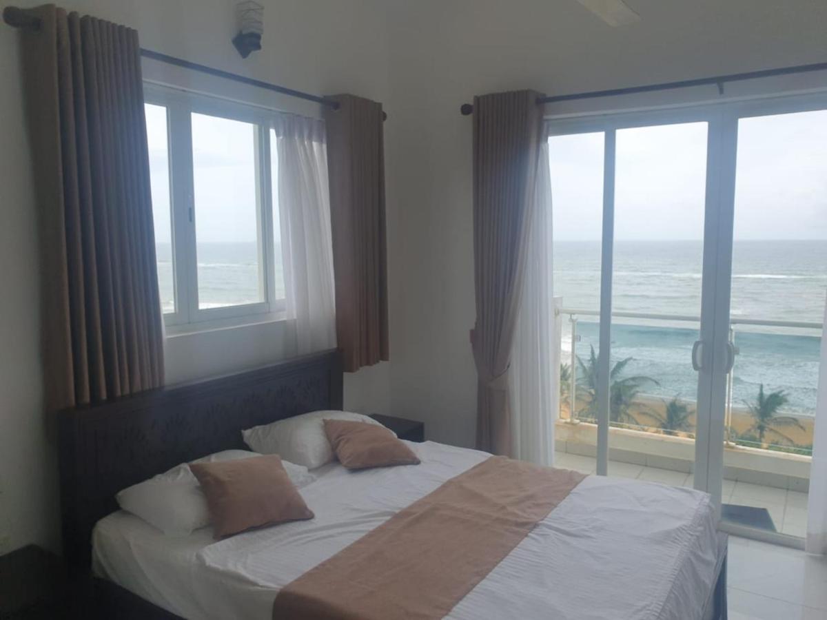 Beach Mount Apartment Dehiwala-Mount Lavinia Exterior photo