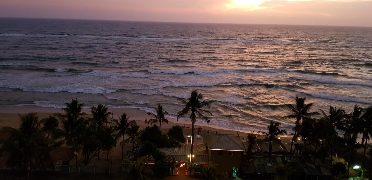 Beach Mount Apartment Dehiwala-Mount Lavinia Exterior photo