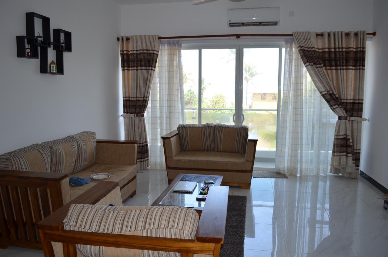 Beach Mount Apartment Dehiwala-Mount Lavinia Exterior photo